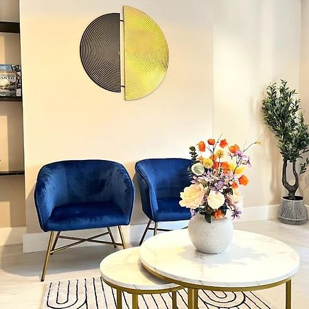 Central Winchester Serviced Apartments מראה חיצוני תמונה